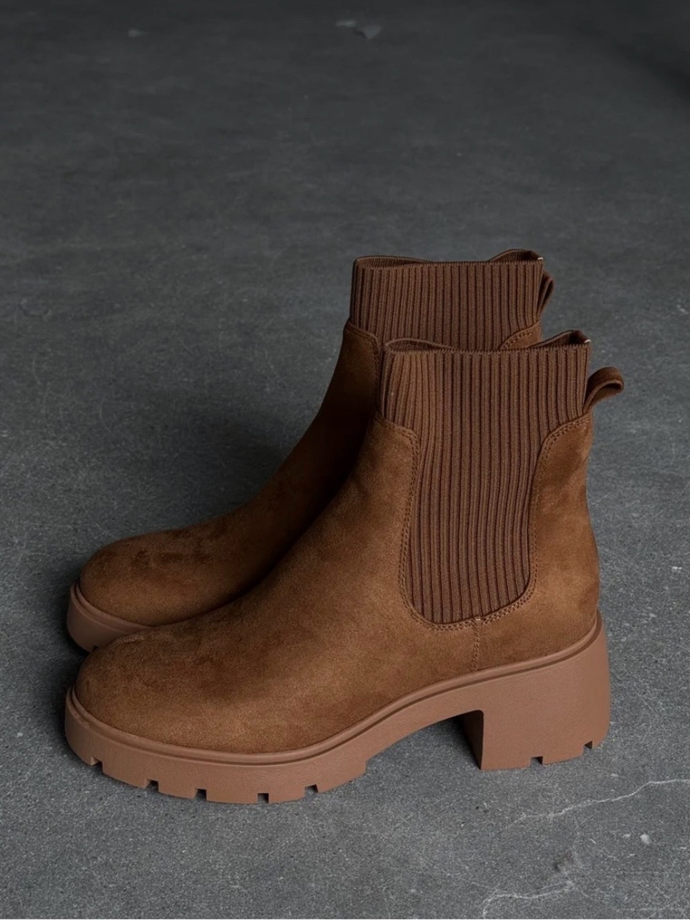 Steve Madden Brown Suede Chunky Chelsea Booties